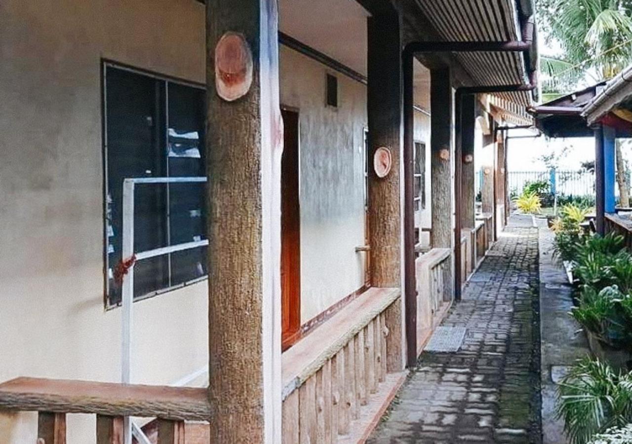 Reddoorz At July'S Haven Seaside Pension Camiguin Mambajao Exterior photo